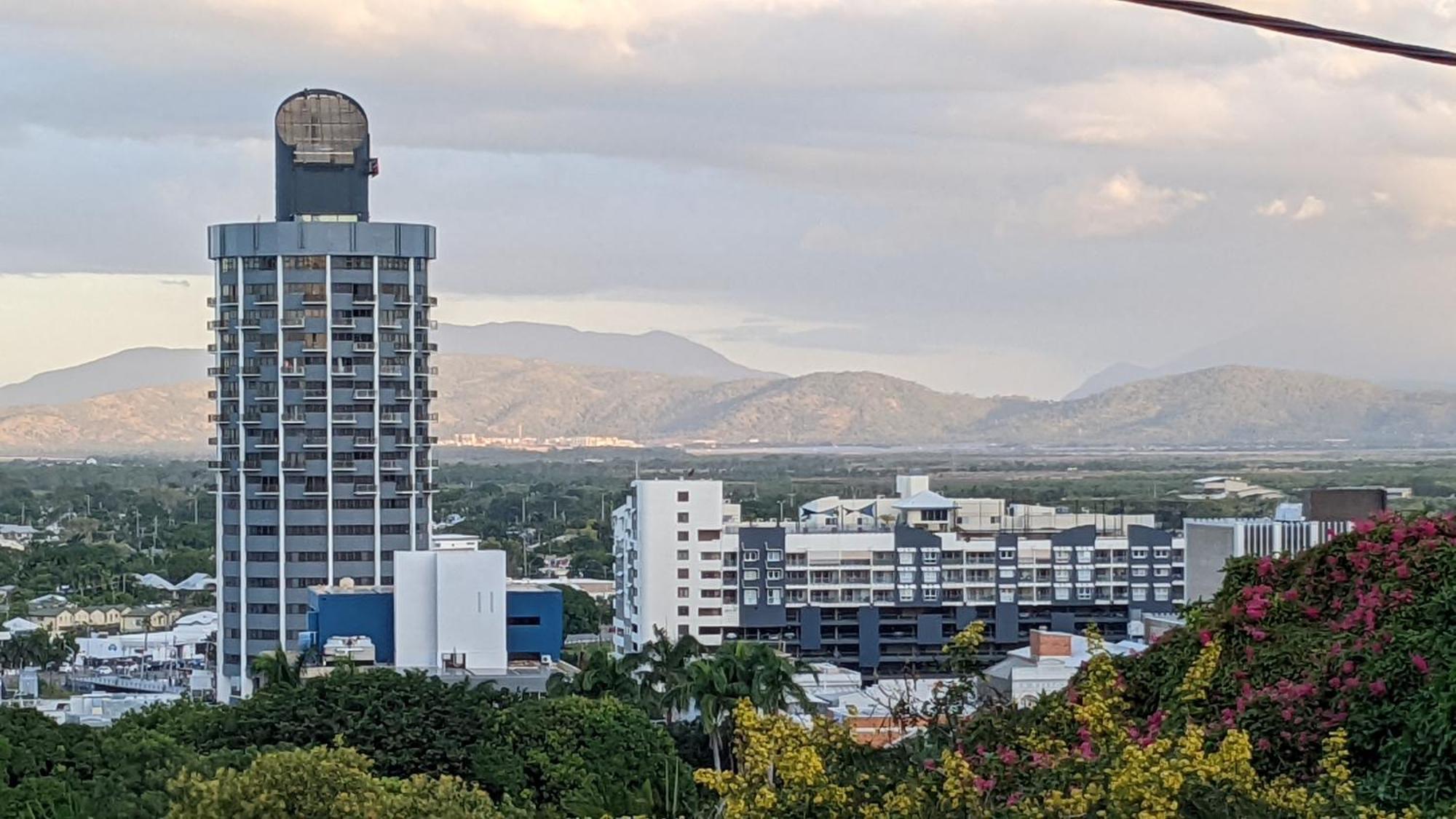 Classic Queenslander Apartment Townsville Exterior foto